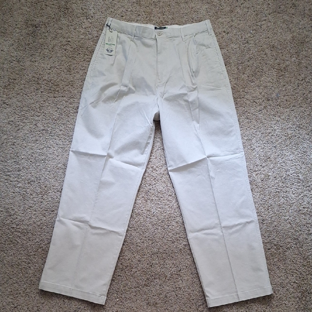 Dockers Women's High Wide Double Front Pleated Original Khakis (Discontinued)
